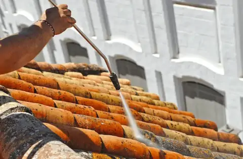 Nettoyage de toitures - Mayenne